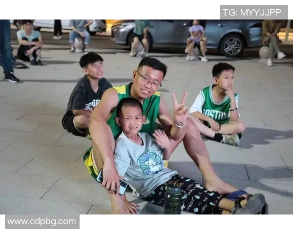 友谊赛精彩对决韩国队与智利队激情碰撞展现足球魅力