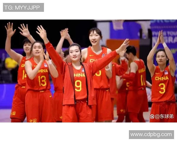 大学男篮与中国女篮的精彩对决:谁能在篮球场上赢得胜利与荣耀 大学男篮与中国女篮的精彩对决:谁能在篮球场上赢得胜利与荣耀