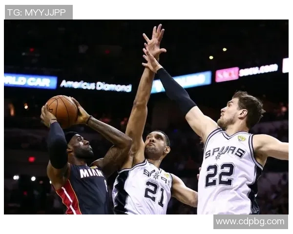 热火队逆袭取胜，东部总决赛再现逆转