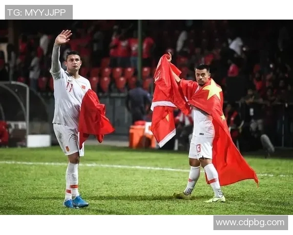 圣保罗与莫日米林的精彩对决揭示足球战术与团队协作的魅力